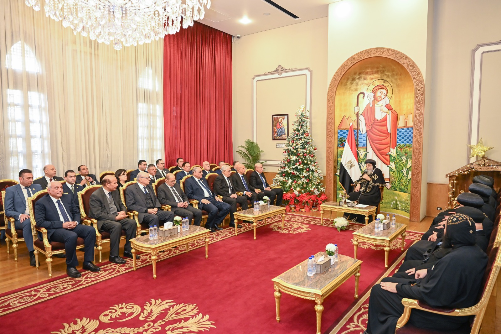 البابا تواضروس وأعضاء النيابة العامة البابا تواضروس وأعضاء النيابة العامة